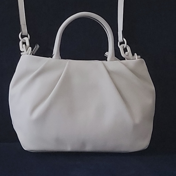 Handbag - Picture 3 of 6